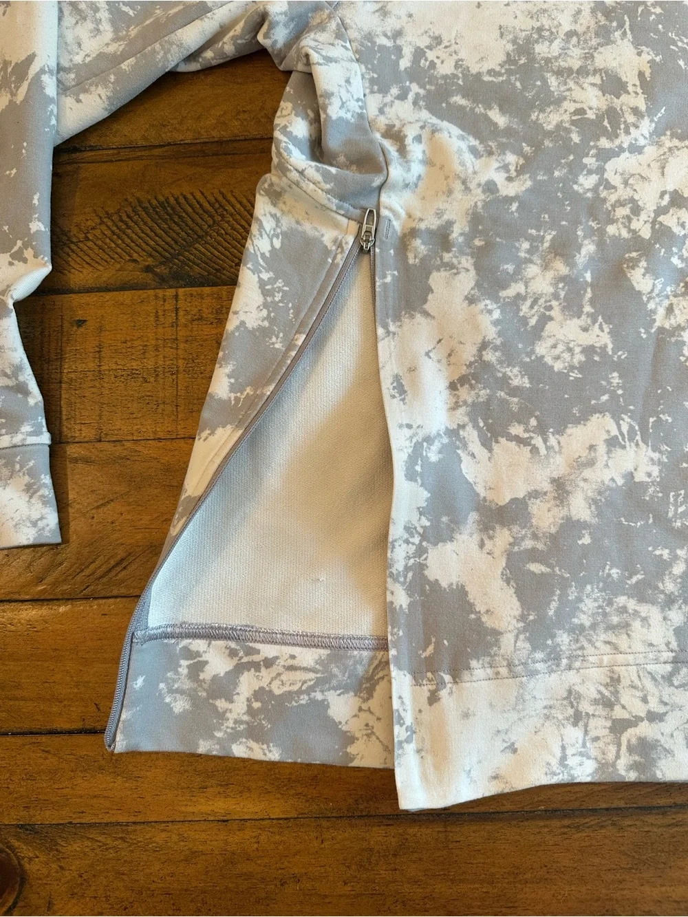Lululemon City Sweat Crew Size Small Spectral White Opal Silver Drop